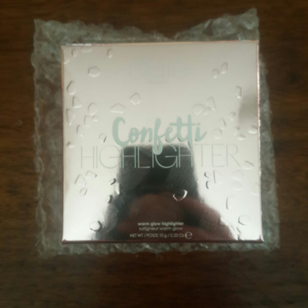 NEW Ciate Confetti Highlighter - Picture 3 of 3